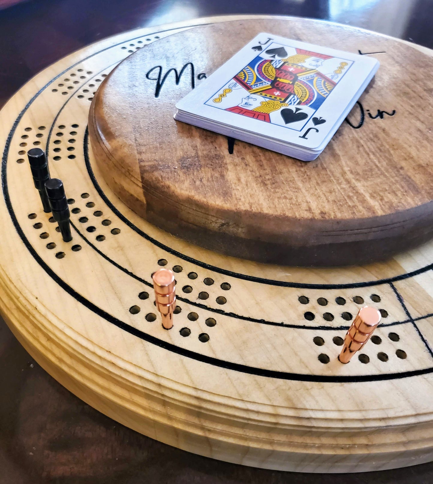 Solid Maple 2 Player Crib Board with Personalized Lid